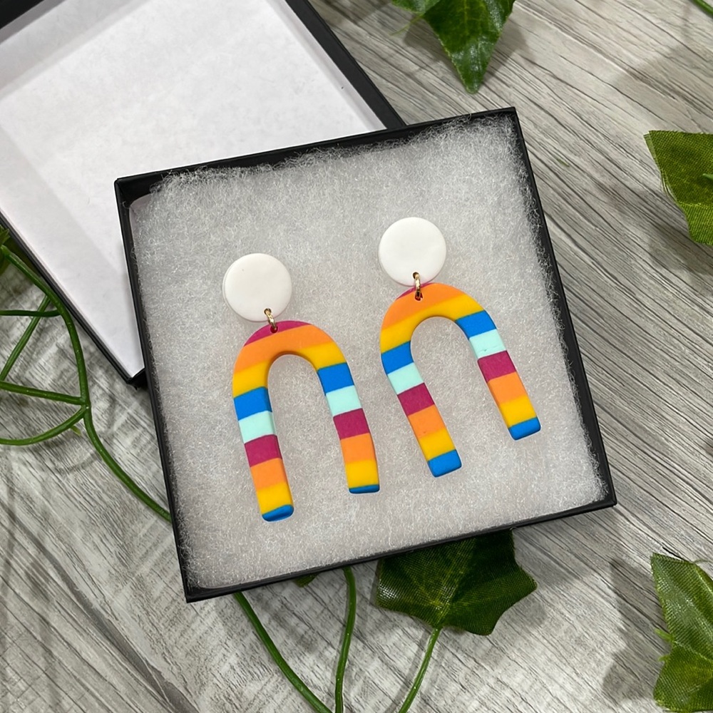 HANDMADE EARRINGS🌈